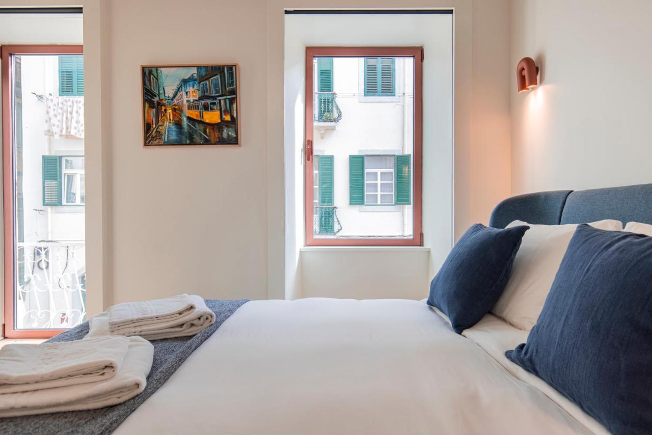 Deluxe 2Bdr Apartment W/ Patio By Lovelystay Lisboa Екстериор снимка